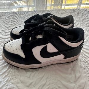 Nike Kids Black and White Sneakers NIKE DUNKS